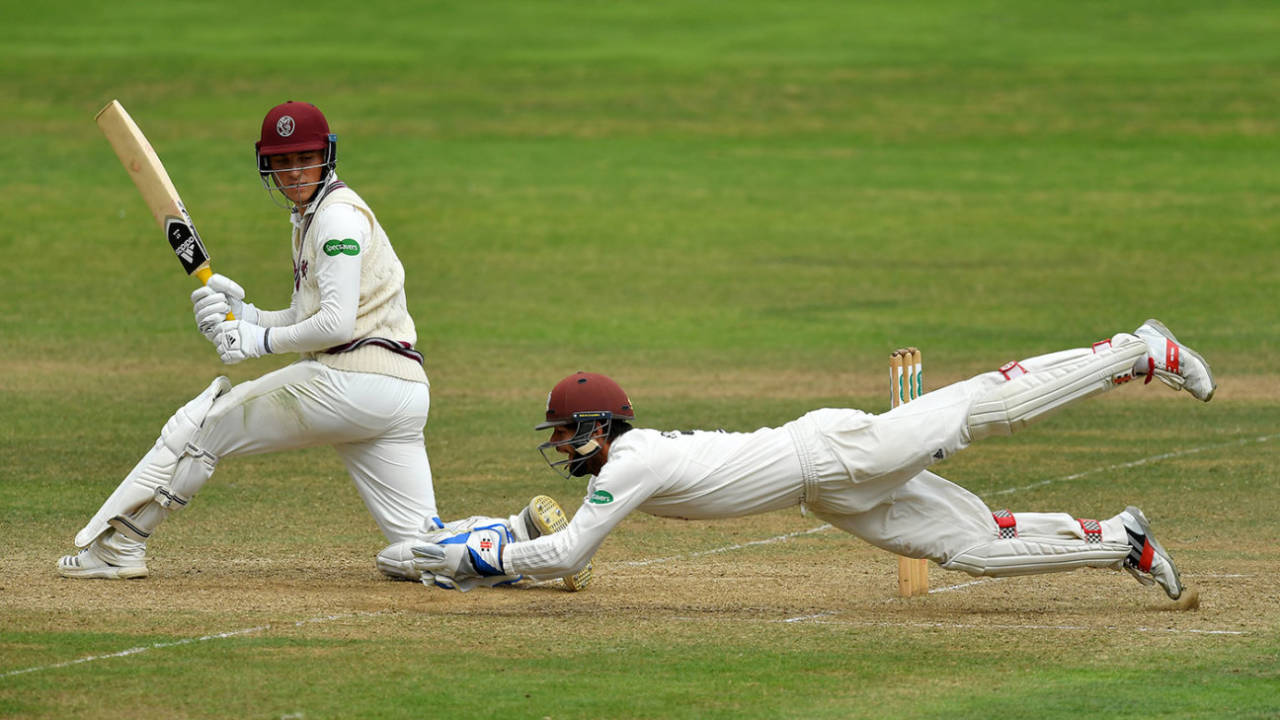 Ben Foakes dives forward to complete a catch, Somerset v Surrey, Specsavers Championship, Division One, Taunton, September 19, 2018