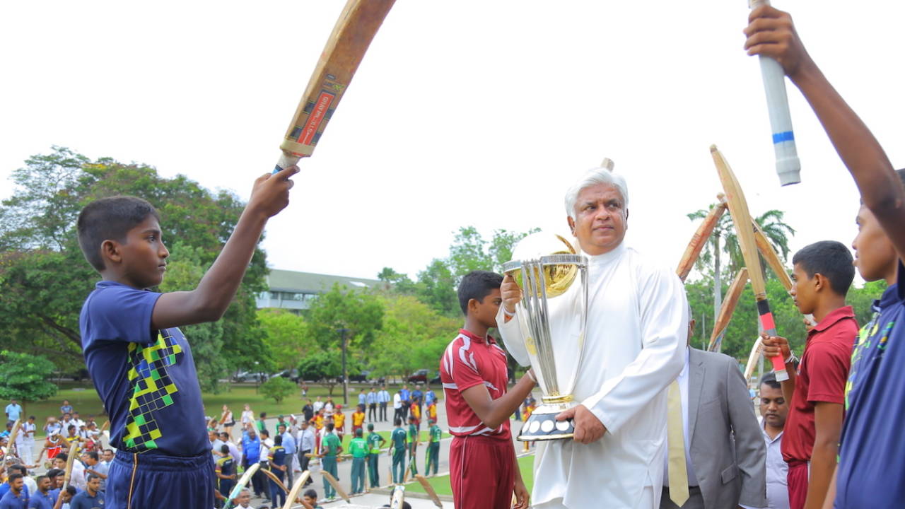 Arjuna Ranatunga carries the World Cup trophy, Colombo, September 20, 2018