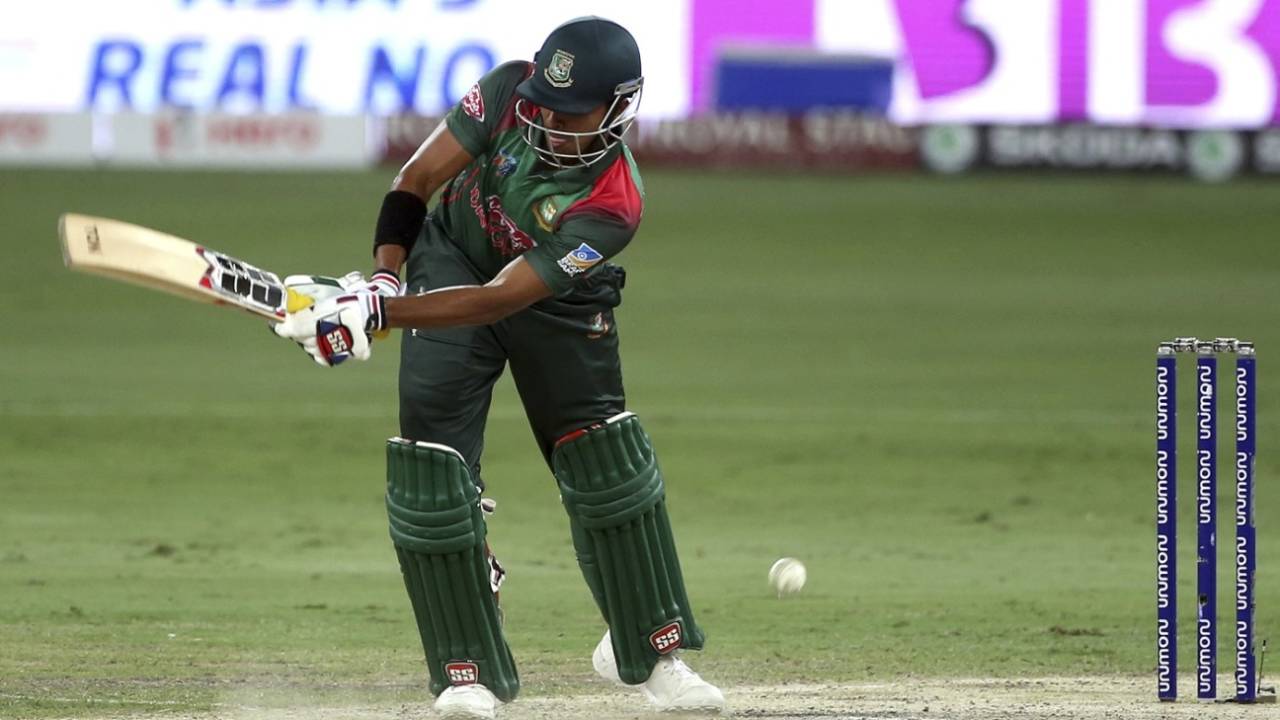Soumya Sarkar digs the ball out, Bangladesh v India, Asia Cup final, Dubai, September 28, 2018