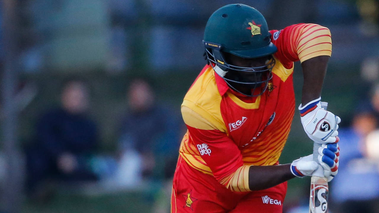 Solomon Mire is struck on the back leg, South Africa v Zimbabwe, 2nd ODI, Bloemfontein, October 3, 2018