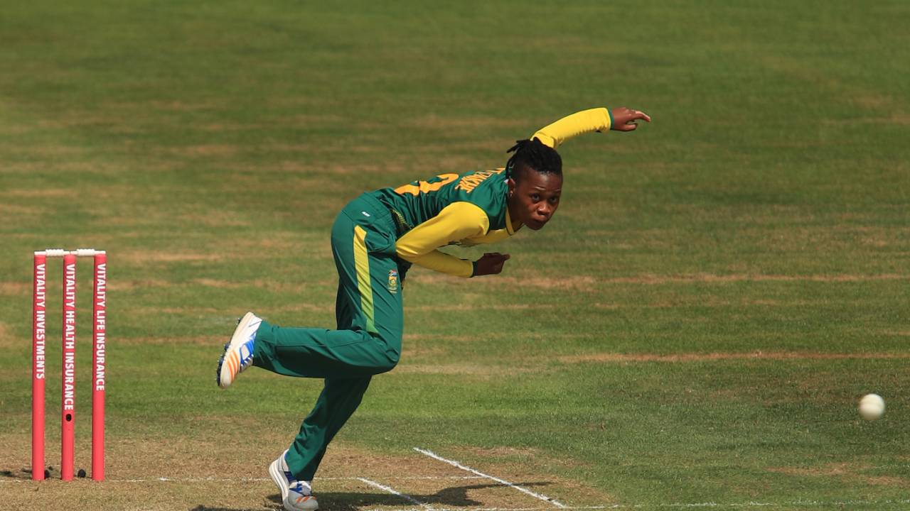 Raisibe Ntozakhe sends down a delivery, New Zealand v South Africa, Women's T20 tri-series, Bristol, June 28, 2018
