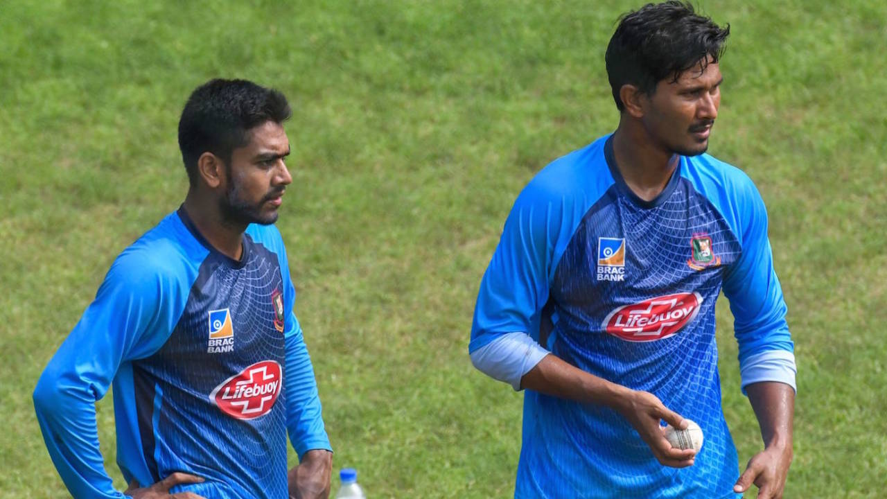 Bangladesh players Mehidy Hasan and Fazle Mahmud at training on the eve of the first ODI against Zimbabwe, Mirpur, October 20, 2018