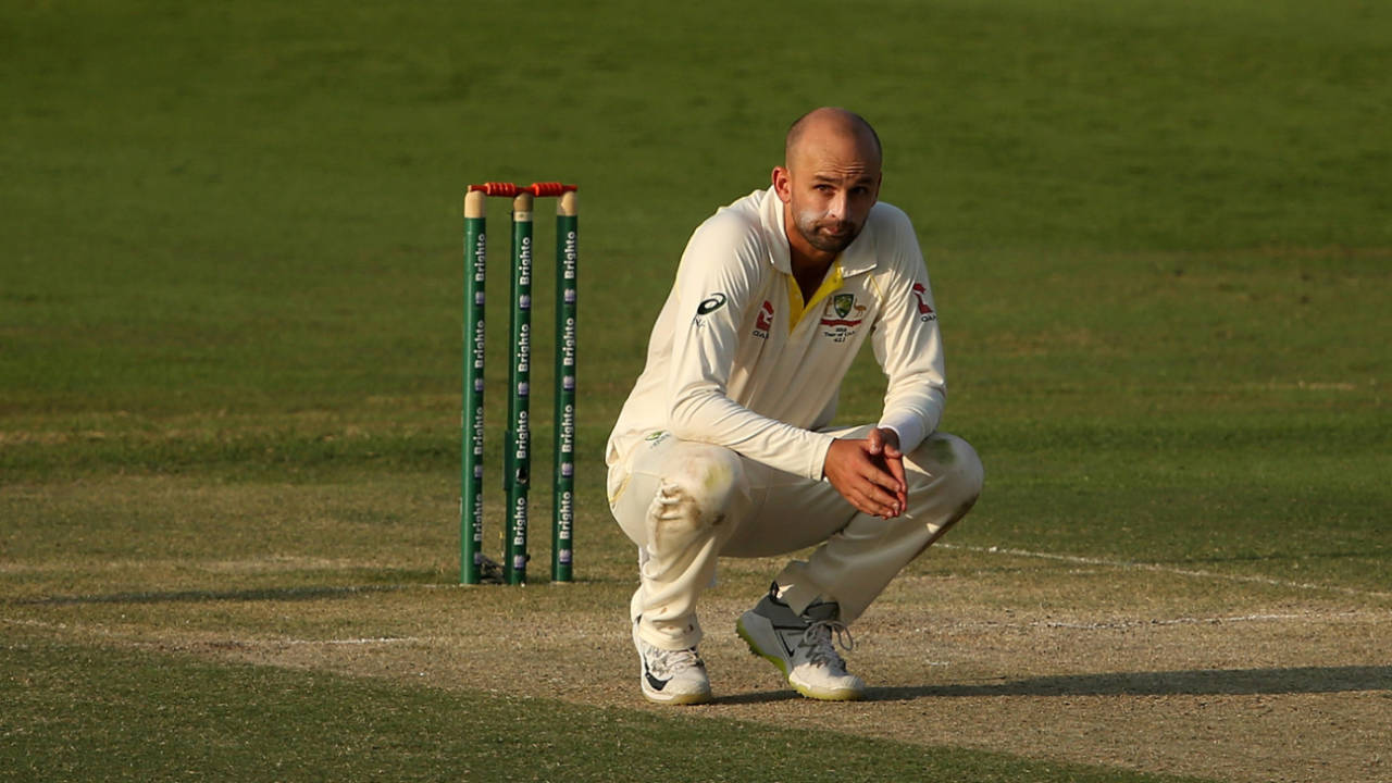 Nathan Lyon bore the bulk of Australia's bowling workload, Pakistan v Australia, 2nd Test, Abu Dhabi, 2nd day, October 17, 2018