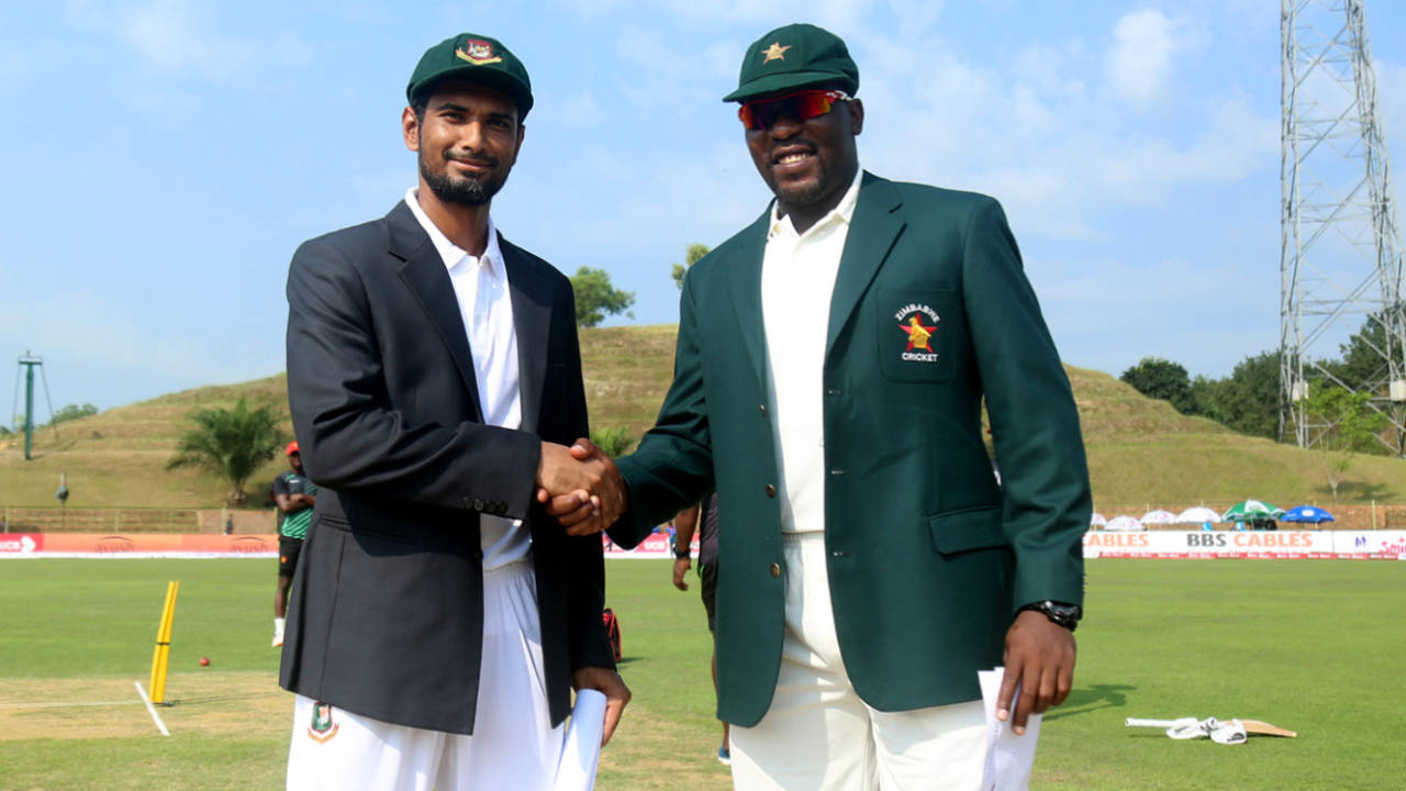 Mahmudullah and Hamilton Masakadza at the toss, Bangladesh v Zimbabwe, 1st Test, Sylhet, 1st day, November 3, 2018