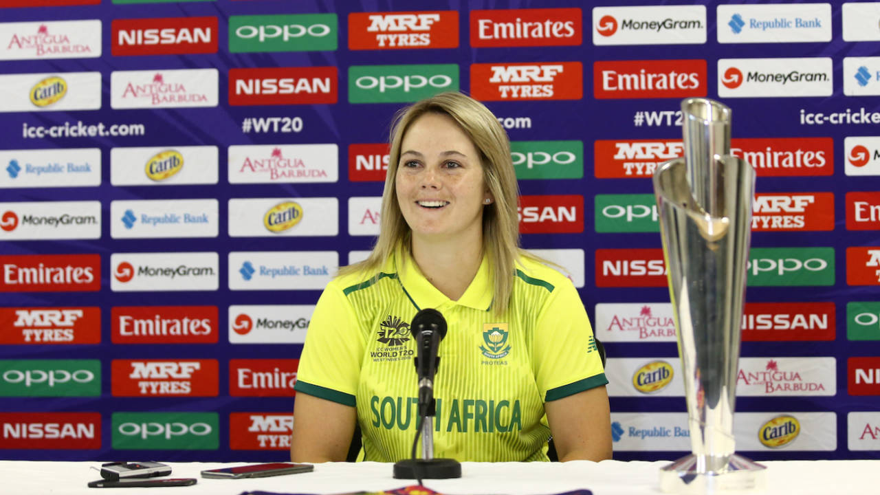 Dane van Niekerk speaks at the arrival press conference, Women's World T20, Antigua, November 2, 2018 