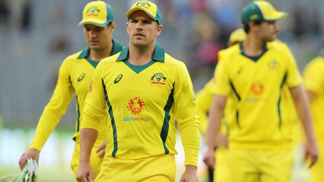 Aaron Finch walks off the field, Australia v South Africa, 1st ODI, Perth, November 4, 2018