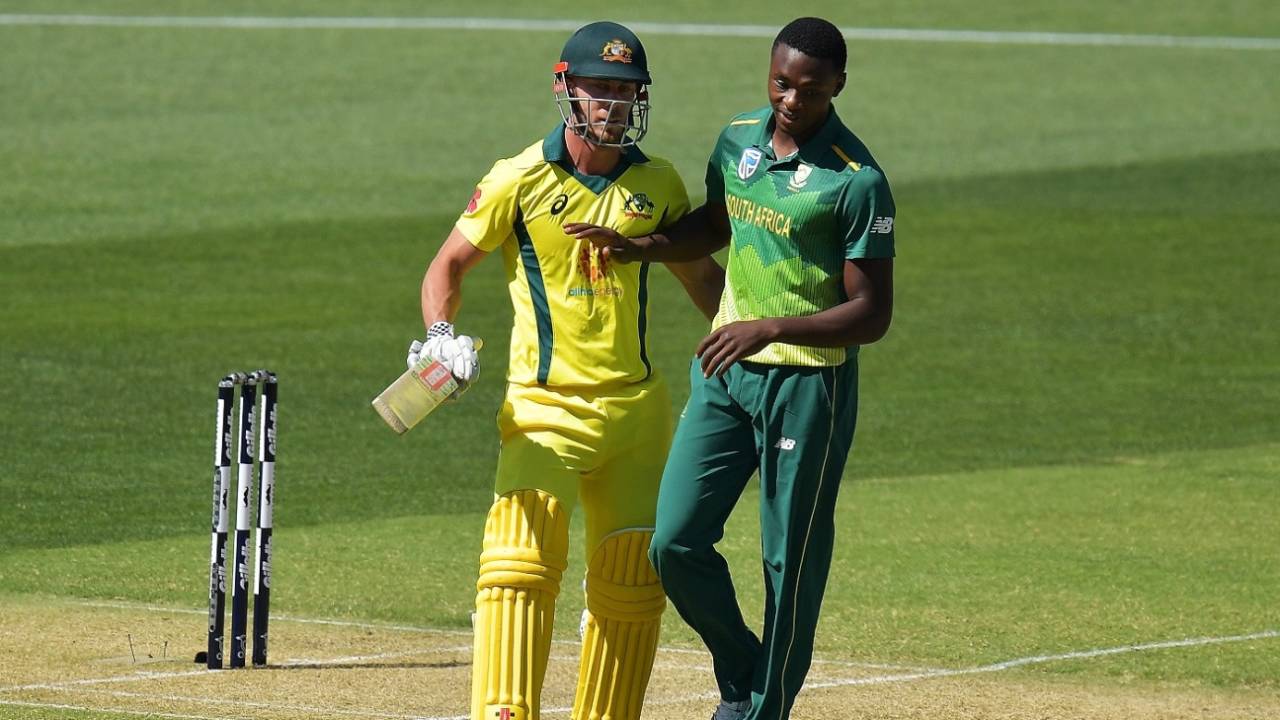 Chris Lynn and Kagiso Rabada had a run-in during the game, Australia v South Africa, 2nd ODI, Adelaide, November 9, 2018