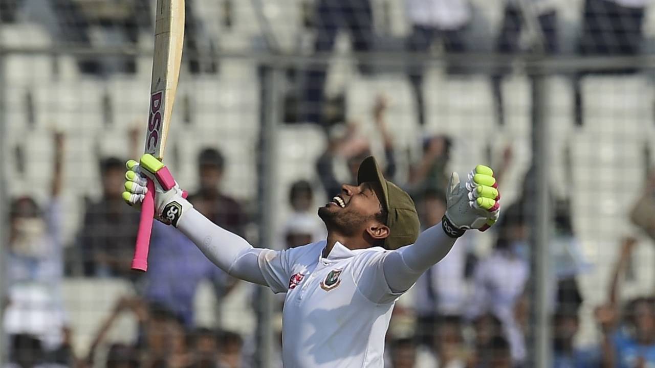 Mushfiqur Rahim celebrates his double-century, Bangladesh v Zimbabwe, 2nd Test, Mirpur, 2nd day, November 12, 2018