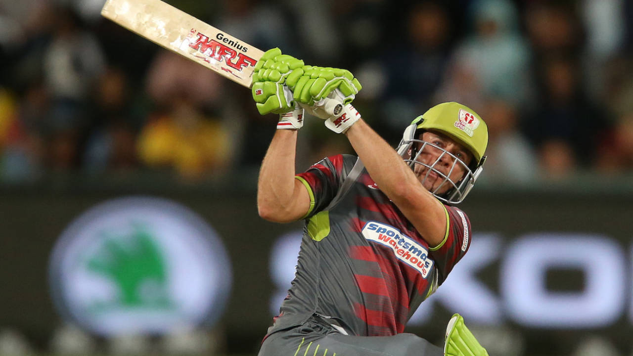 AB de Villiers goes for an unorthodox shot&nbsp;&nbsp;&bull;&nbsp;&nbsp;Getty Images