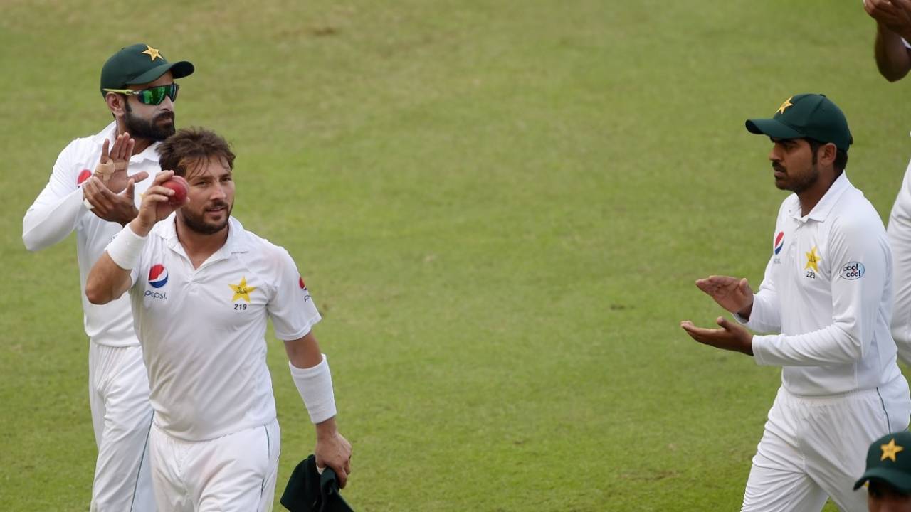 Yasir Shah leads his team off the park after ripping through New Zealand&nbsp;&nbsp;&bull;&nbsp;&nbsp;AFP