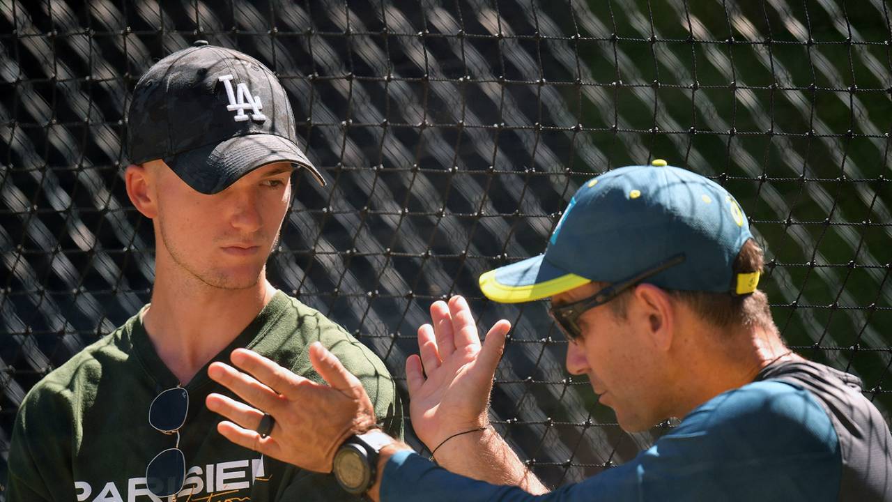 Austin Waugh chats with Justin Langer, Adelaide, December 5, 2018