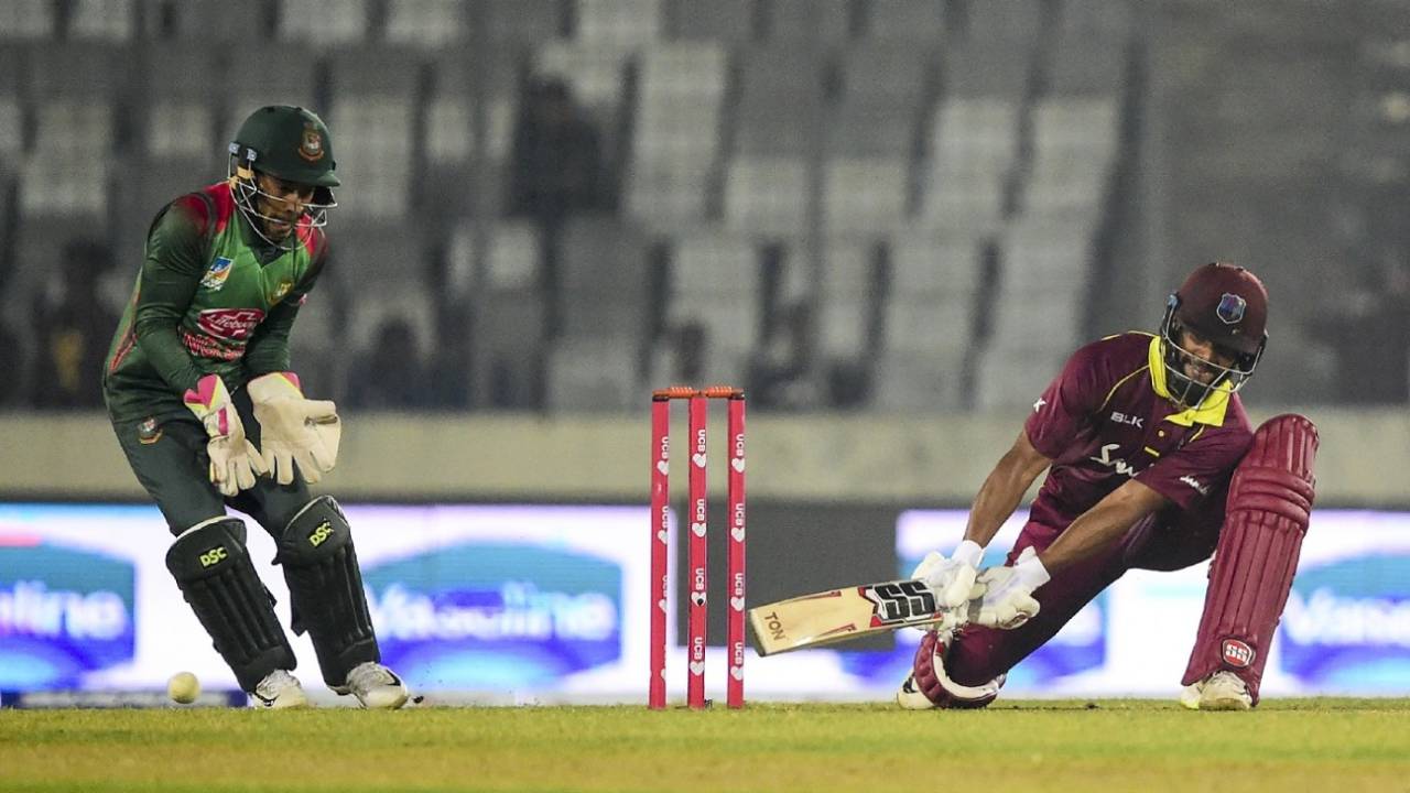 Shai Hope reverse-sweeps, Bangladesh v West Indies, 2nd ODI, Dhaka, December 11, 2018