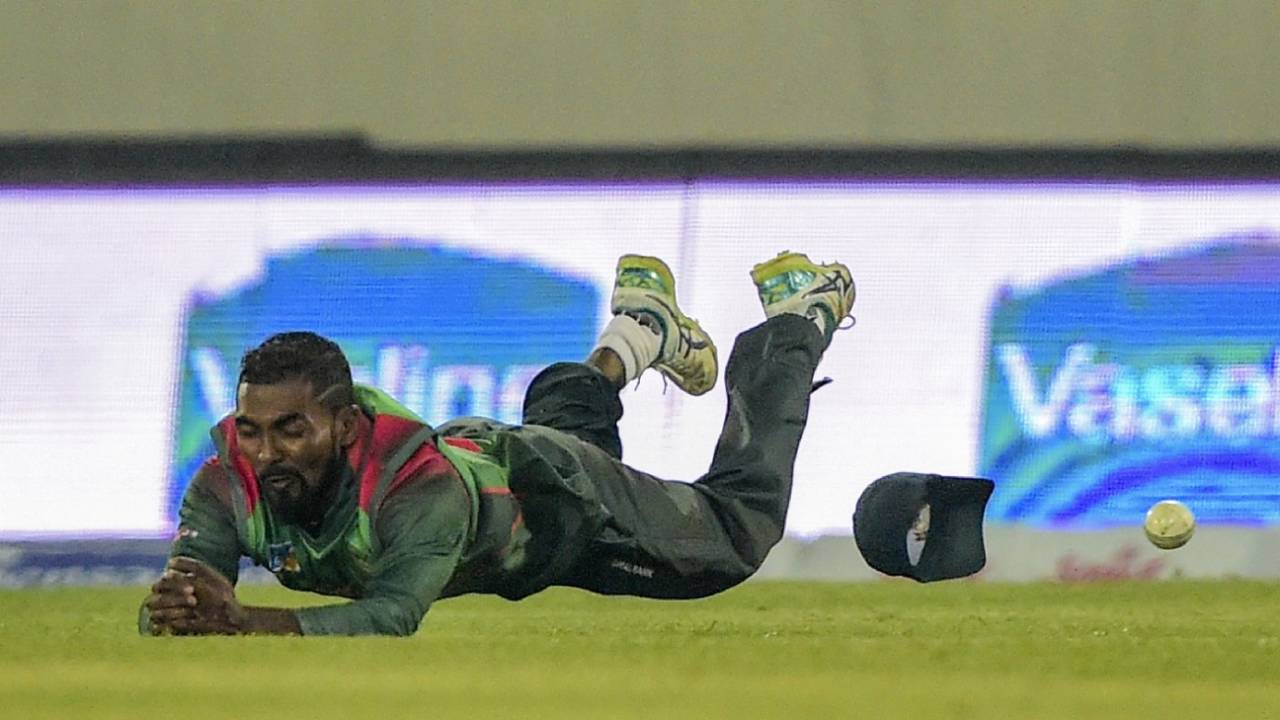 Nazmul Islam drops a catch, Bangladesh v West Indies, 2nd ODI, Dhaka, December 11, 2018