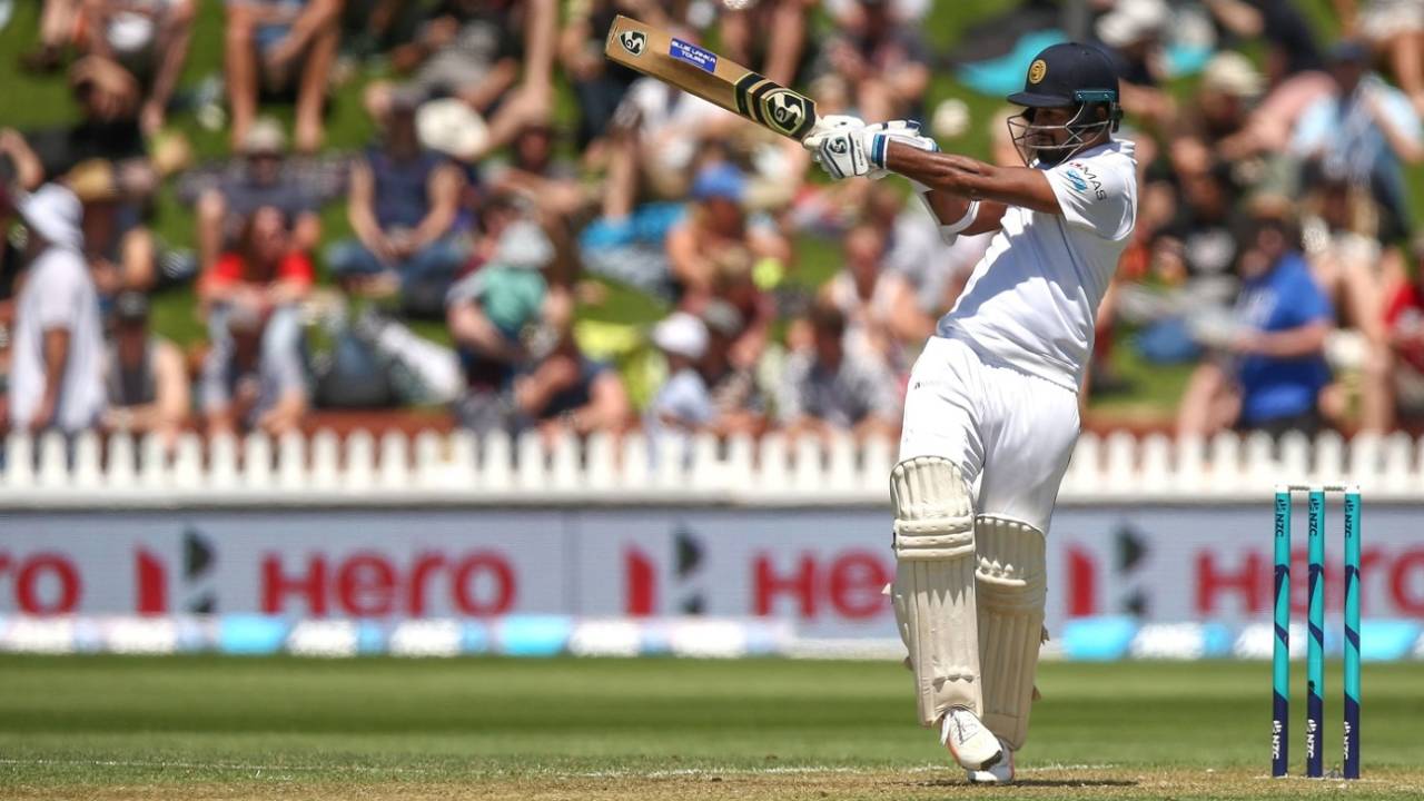 Dimuth Karunaratne lays into a pull, New Zealand v Sri Lanka, 1st Test, Wellington, 1st day, December 15, 2018