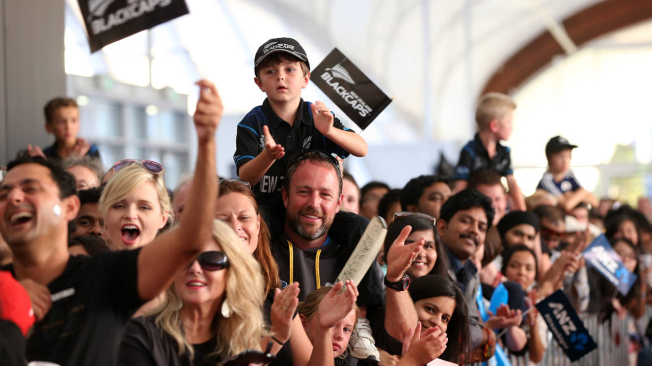 Fans welcome the New Zealand team home after the World Cup final, Queen's Wharf, Auckland, March 31, 2015