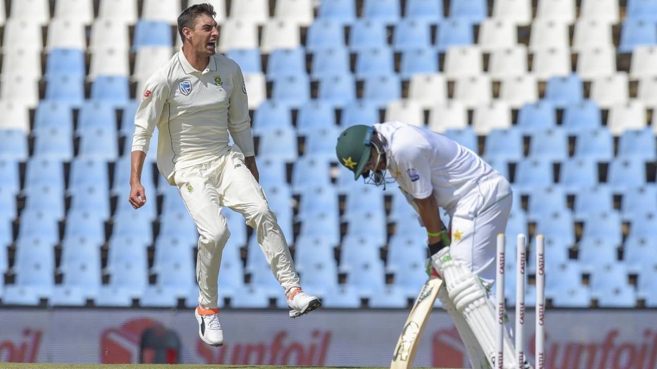 Duanne Olivier celebrates the wicket of Imam-ul-Haq, South Africa v Pakistan, 1st Test, Centurion, 2nd day, December 27, 2018