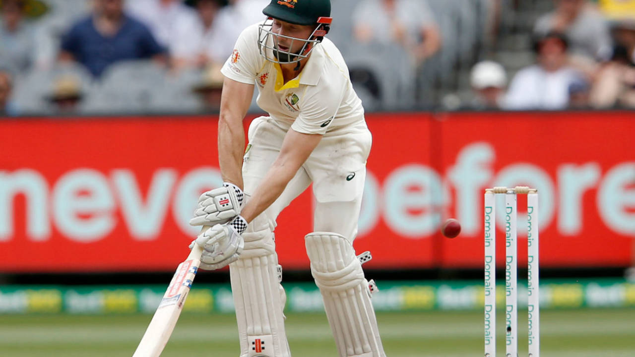 Shaun Marsh is deceived by a slower ball, Australia v India, 3rd Test, Melbourne, 3rd day, December 28, 2018