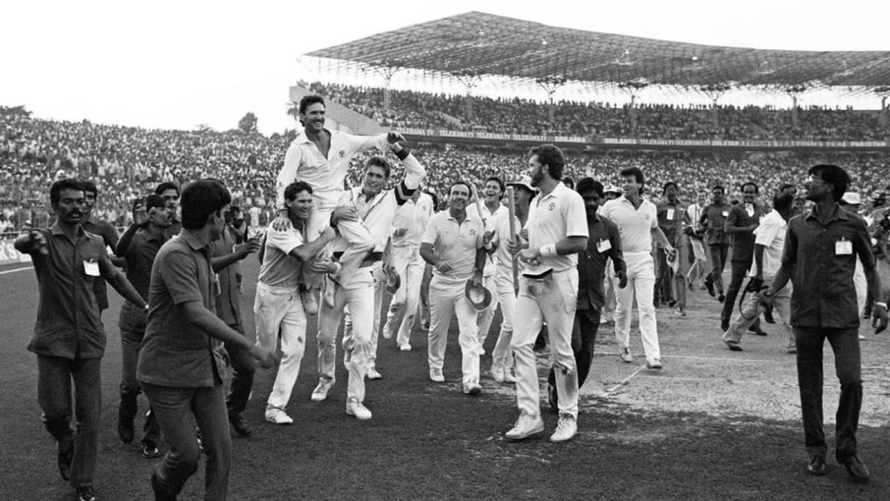 Dean Jones and Tom Moody lift Allan Border onto their shoulders as Australia take a victory lap, Australia v England, 1987 World Cup final, Calcutta, November 8, 1987