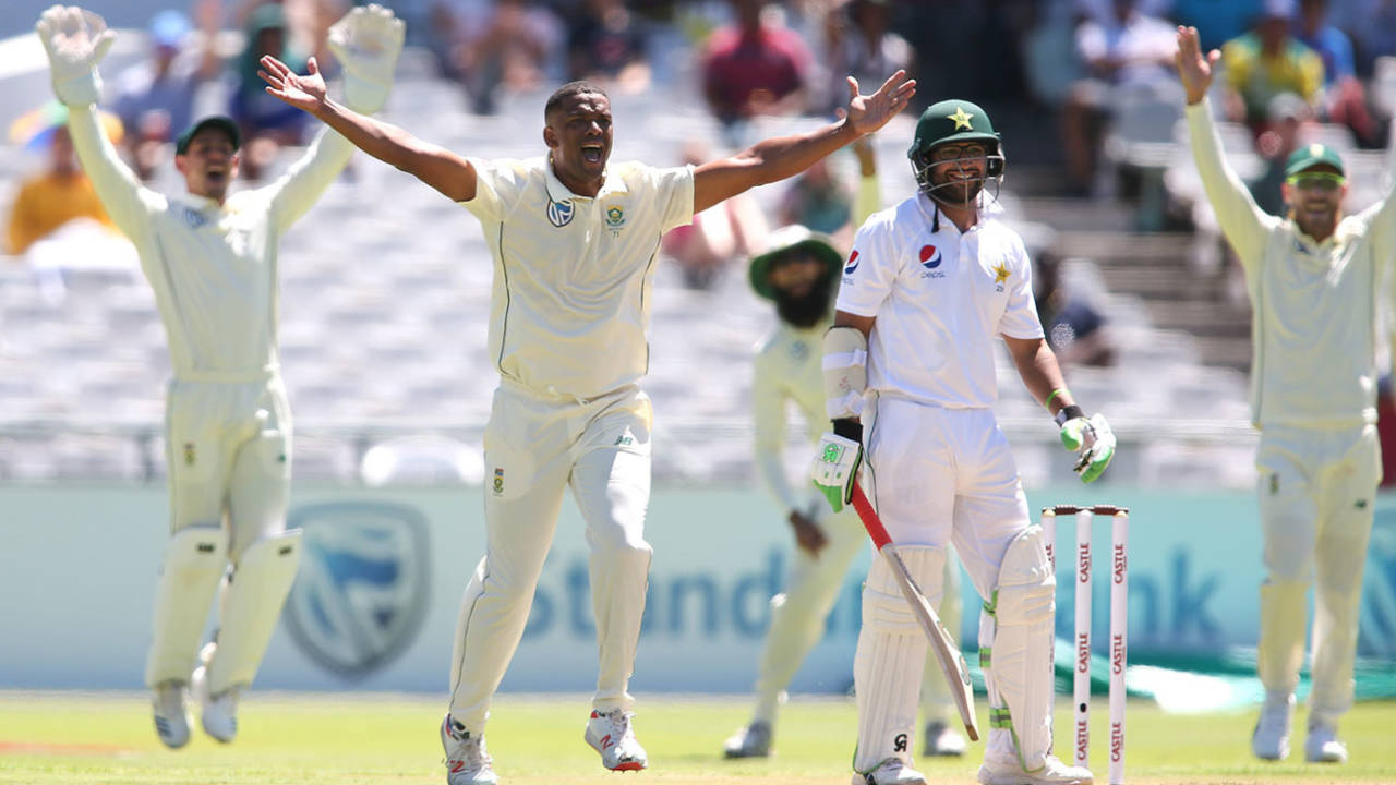 Vernon Philander trapped Imam-ul-Haq lbw, South Africa v Pakistan, 2nd Test, Cape Town, 1st day, January 3, 2018