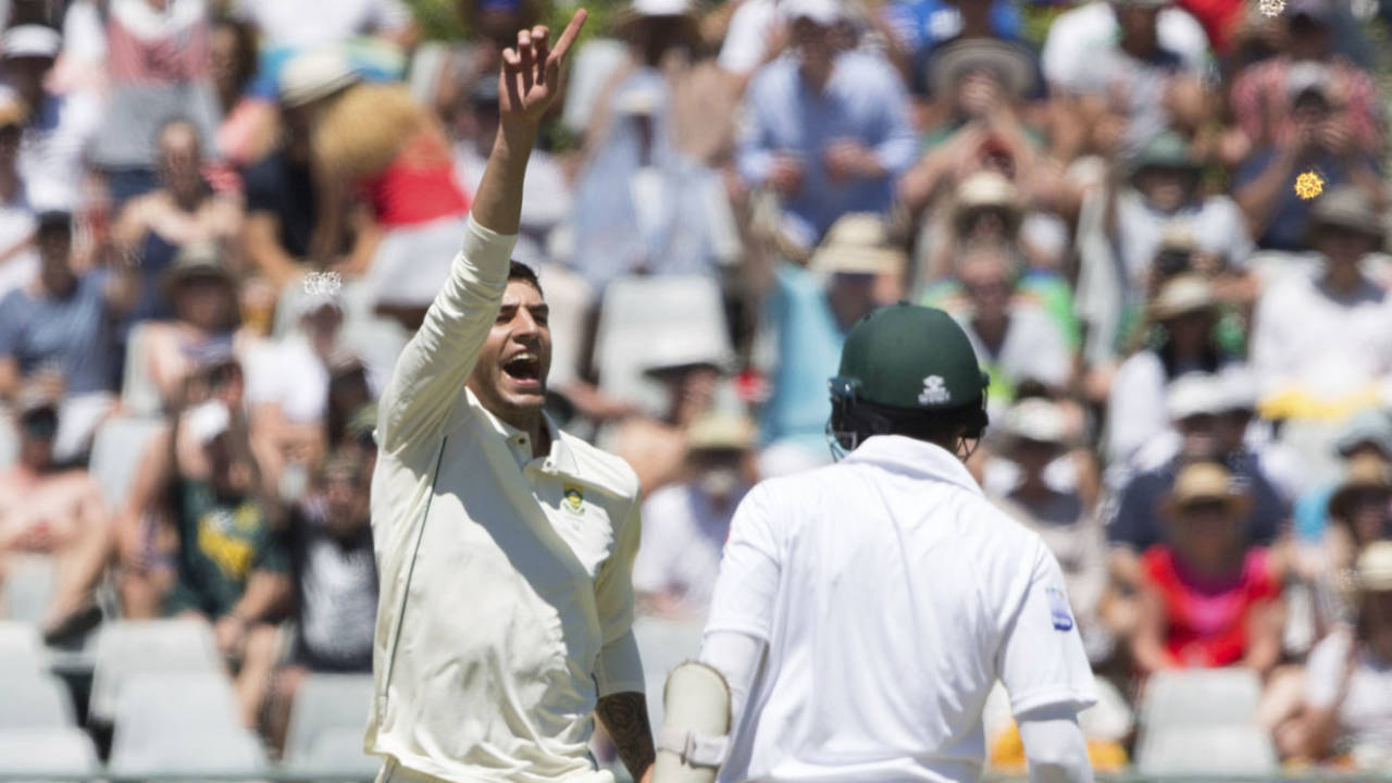Duanne Olivier celebrates the wicket of Azhar Ali&nbsp;&nbsp;&bull;&nbsp;&nbsp;Associated Press
