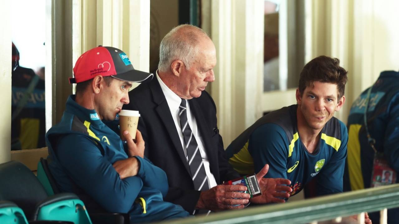 Greg Chappell talks to coach Justin Langer and captain Tim Paine, Australia v India, 4th Test, Sydney, 5th day, January 7, 2019