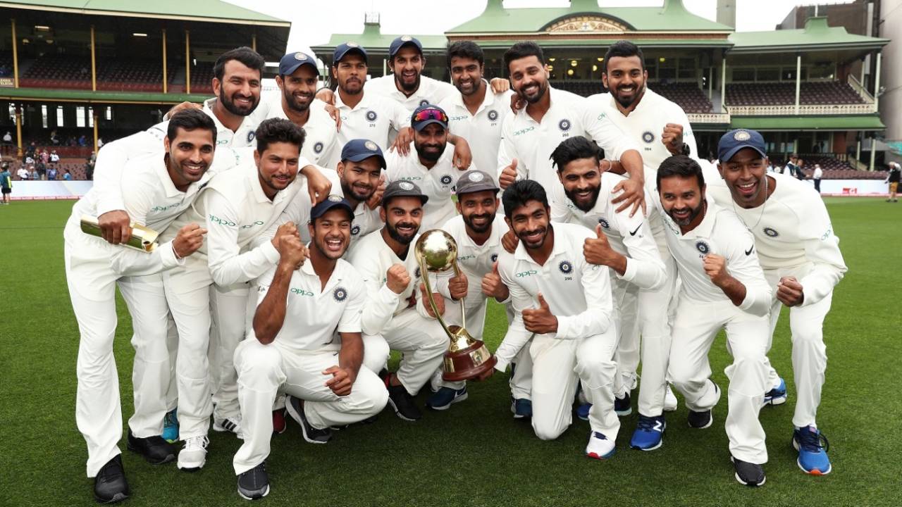 The Indian players pose with the Border-Gavaskar Trophy, Australia v India, 4th Test, Sydney, 5th day, January 7, 2019