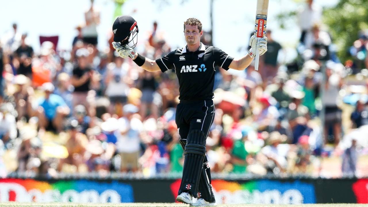 Henry Nicholls soaks in the applause after his maiden ODI century&nbsp;&nbsp;&bull;&nbsp;&nbsp;Getty Images