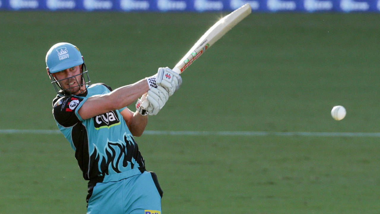 Chris Lynn bludgeons the ball, Melbourne Renegades v Brisbane Heat, Big Bash, Geelong, January 13, 2018