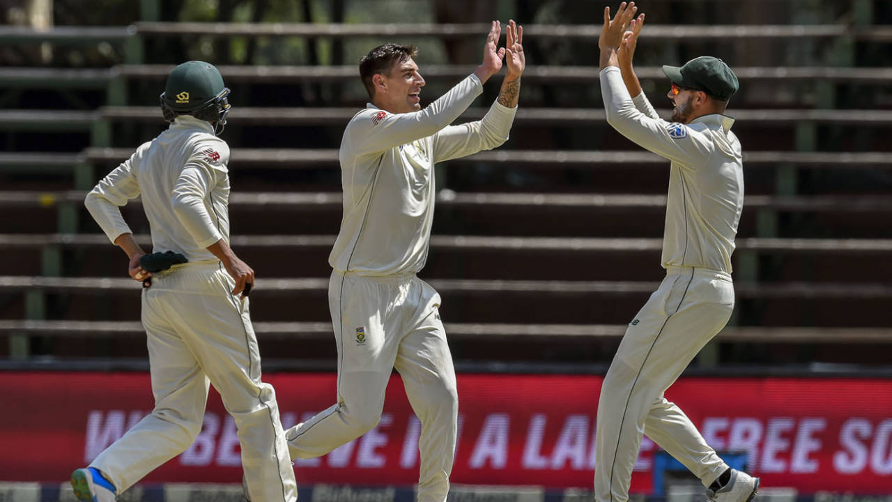 Duanne Olivier claims another victim, South Africa v Pakistan, 3rd Test, Johannesburg, 4th day, January 14, 2019