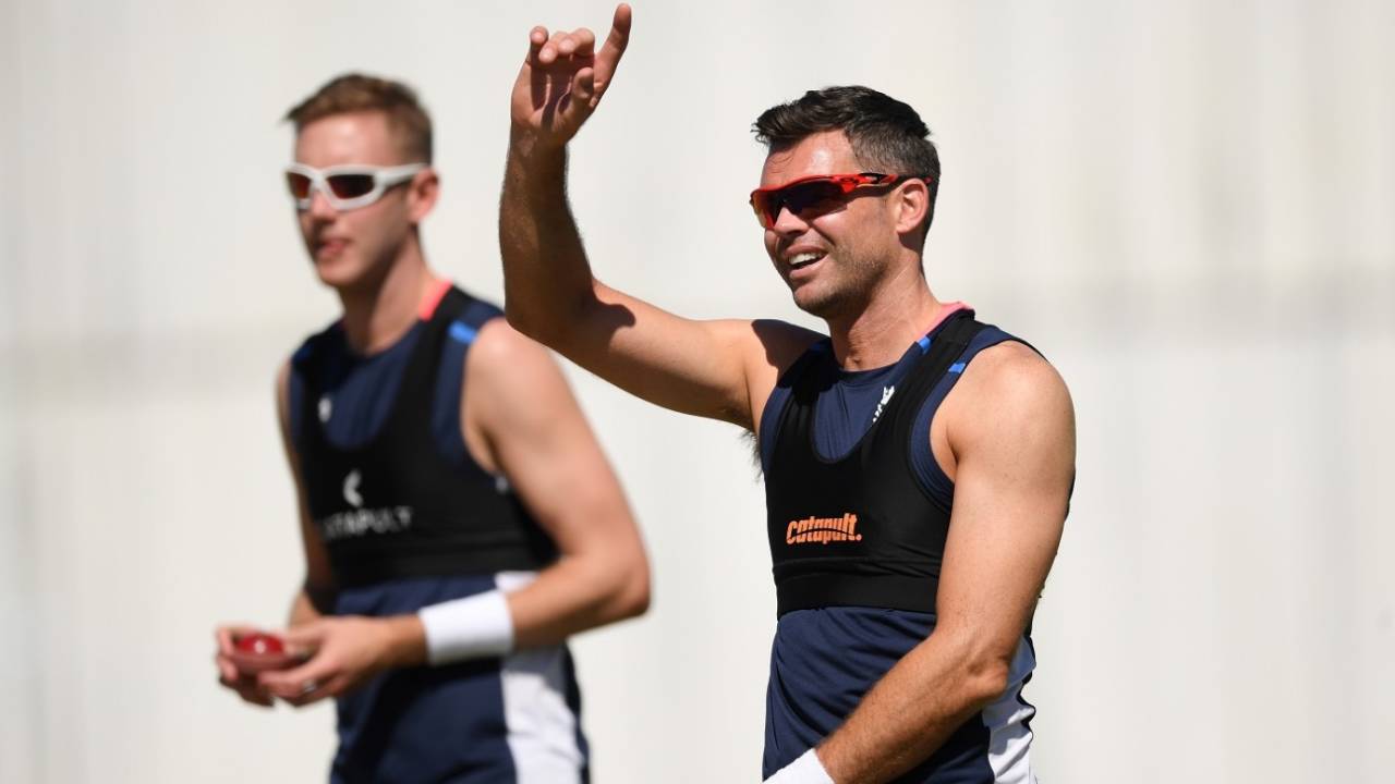 James Anderson and Stuart Broad at training&nbsp;&nbsp;&bull;&nbsp;&nbsp;Getty Images