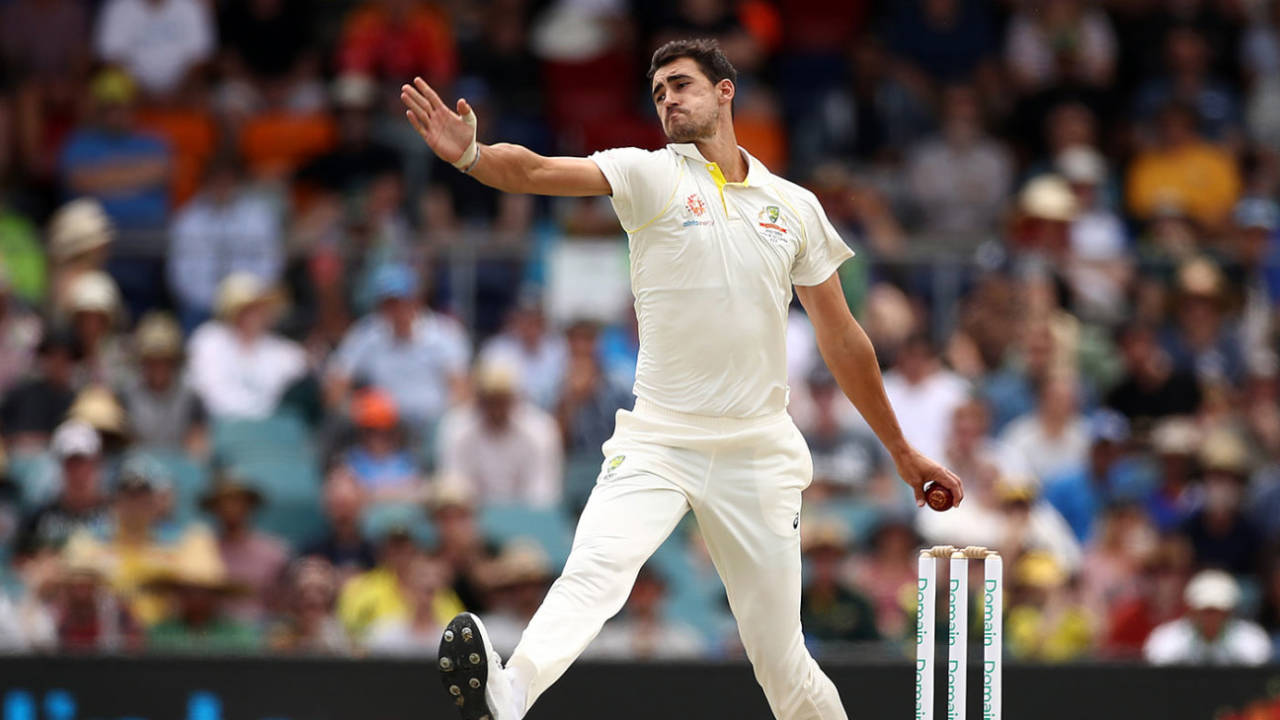 Mitchell Starc in his delivery stride&nbsp;&nbsp;&bull;&nbsp;&nbsp;Getty Images