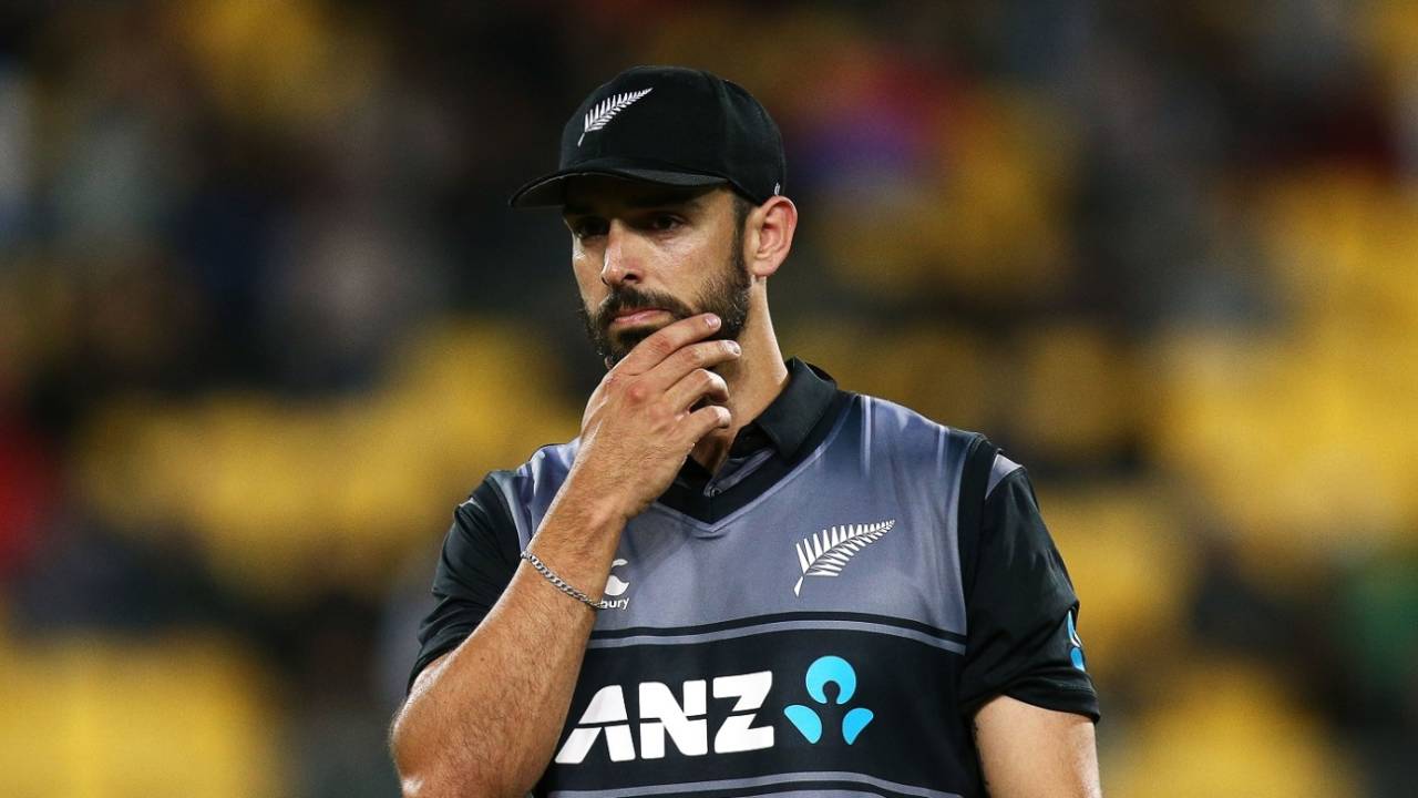 Daryl Mitchell ponders life, New Zealand v India, 1st T20I, Wellington, February 6, 2019
