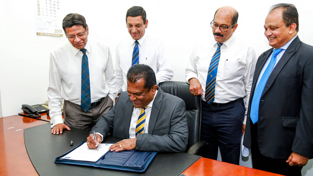 Shammi Silva and his majority of the previous set of office bearers were voted in uncontested&nbsp;&nbsp;&bull;&nbsp;&nbsp;SLC