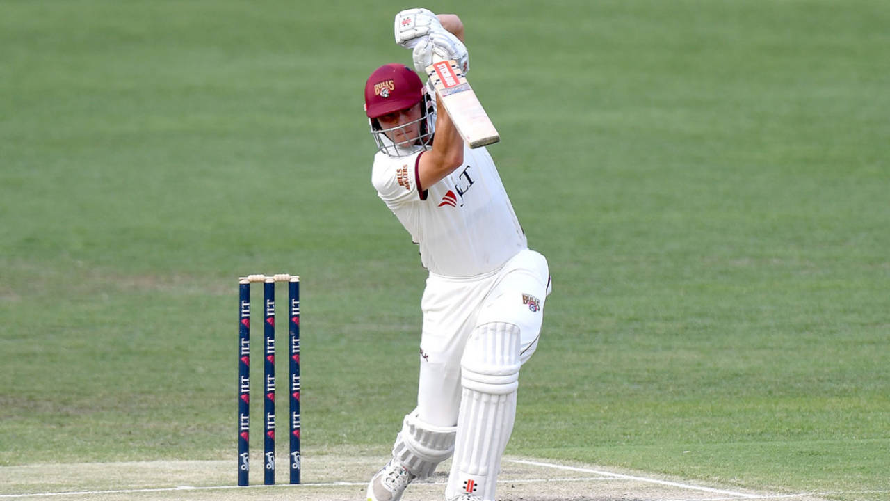 Charlie Hemphrey drives down the ground, Queensland v Tasmania, Sheffield Shield, Brisbane, October 19, 2018