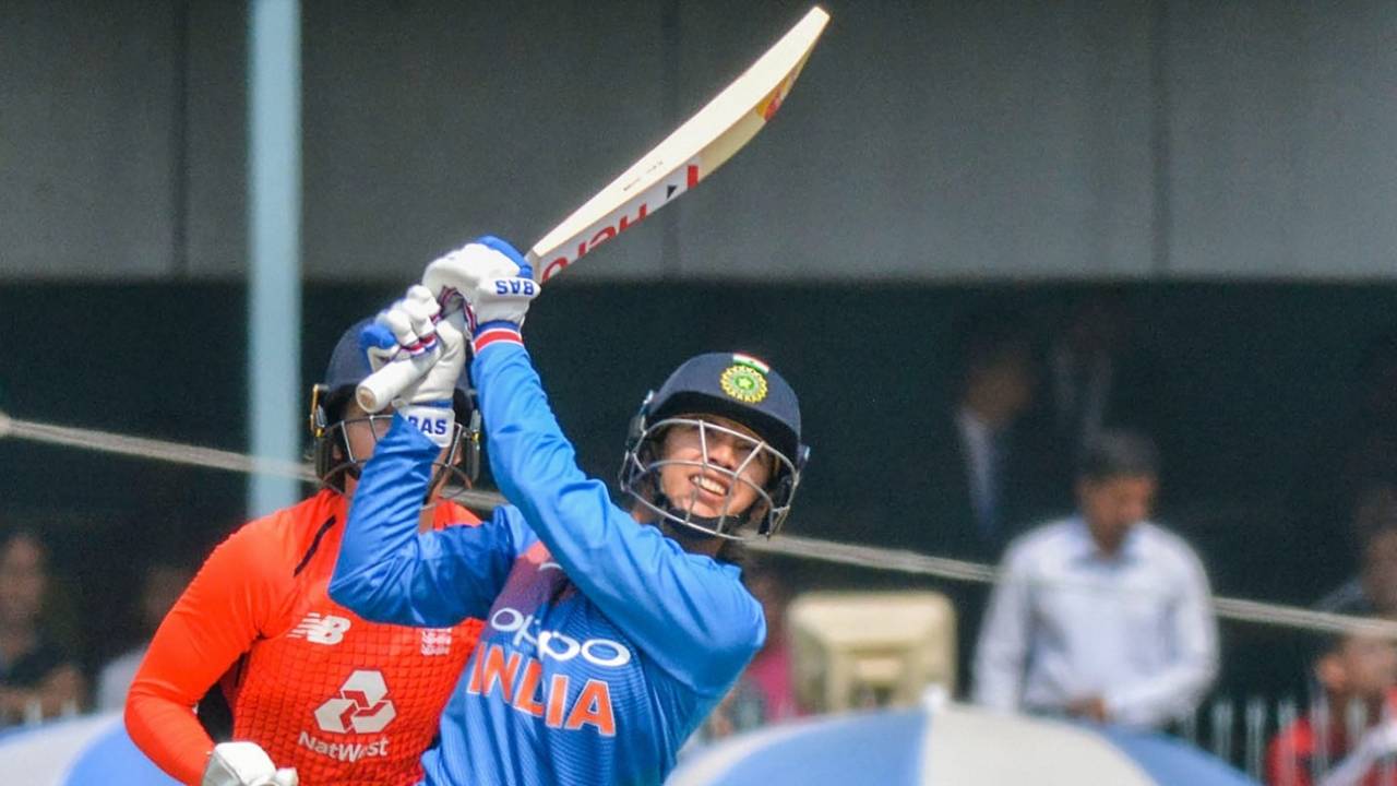 Smriti Mandhana goes big on the leg side, India v England, 3rd women's T20I, Guwahati, March 9, 2019