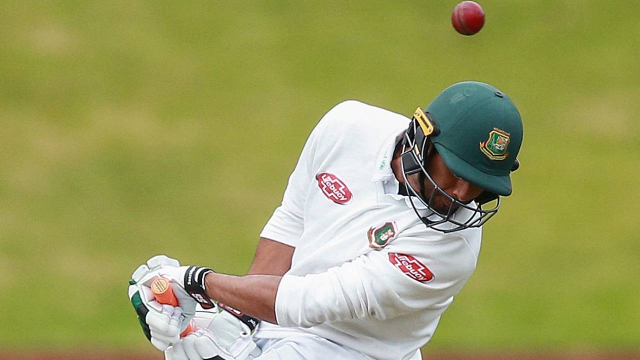 Mahmudullah avoids a bouncer, New Zealand v Bangladesh, 2nd Test, Wellington, 5th day, March 12, 2019