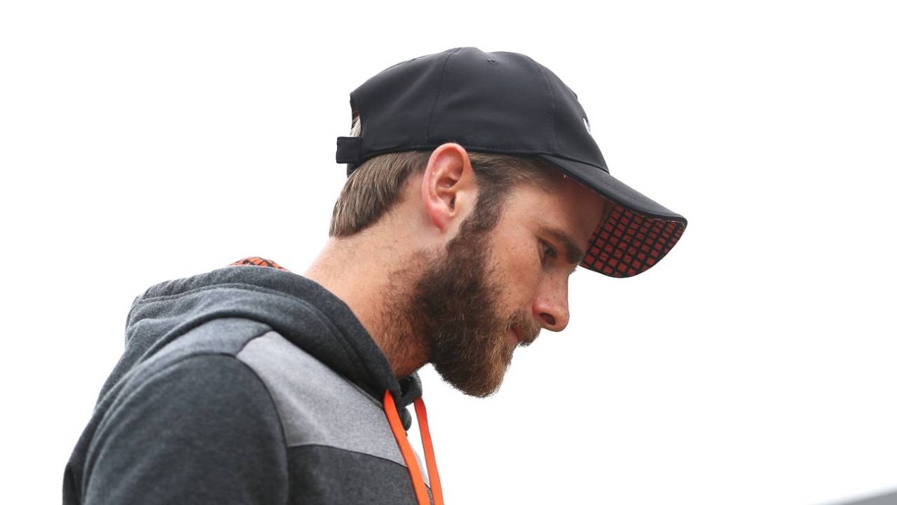 Kane Williamson hurt his shoulder on the third morning of the Wellington Test
