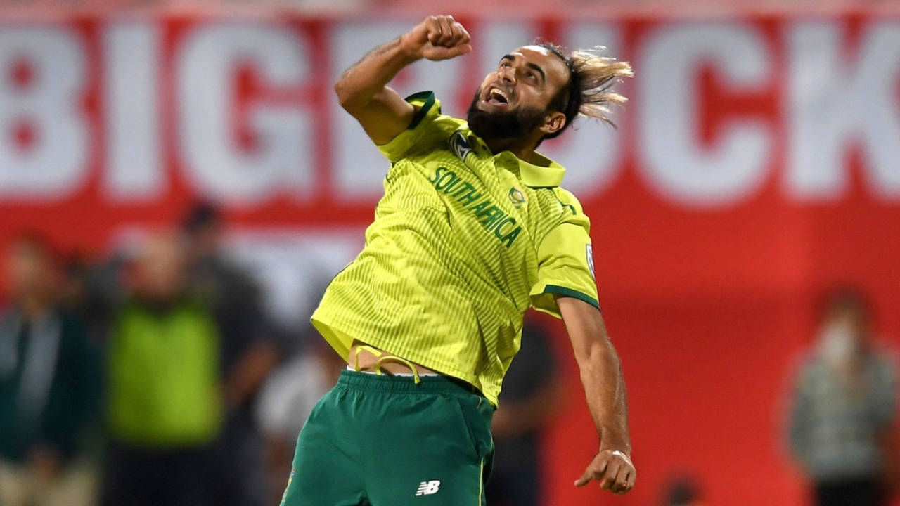Imran Tahir secured the Super Over for South Africa&nbsp;&nbsp;&bull;&nbsp;&nbsp;Getty Images
