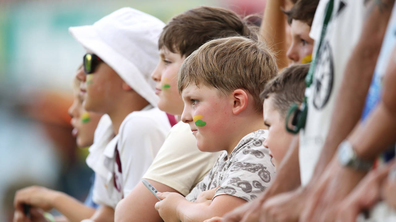 Young fans watch the game, Australia v Sri Lanka, 2nd Test, Canberra, February 3, 2019
