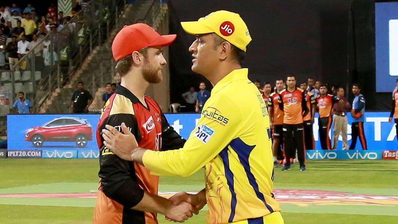 Kane Williamson and MS Dhoni greet each other