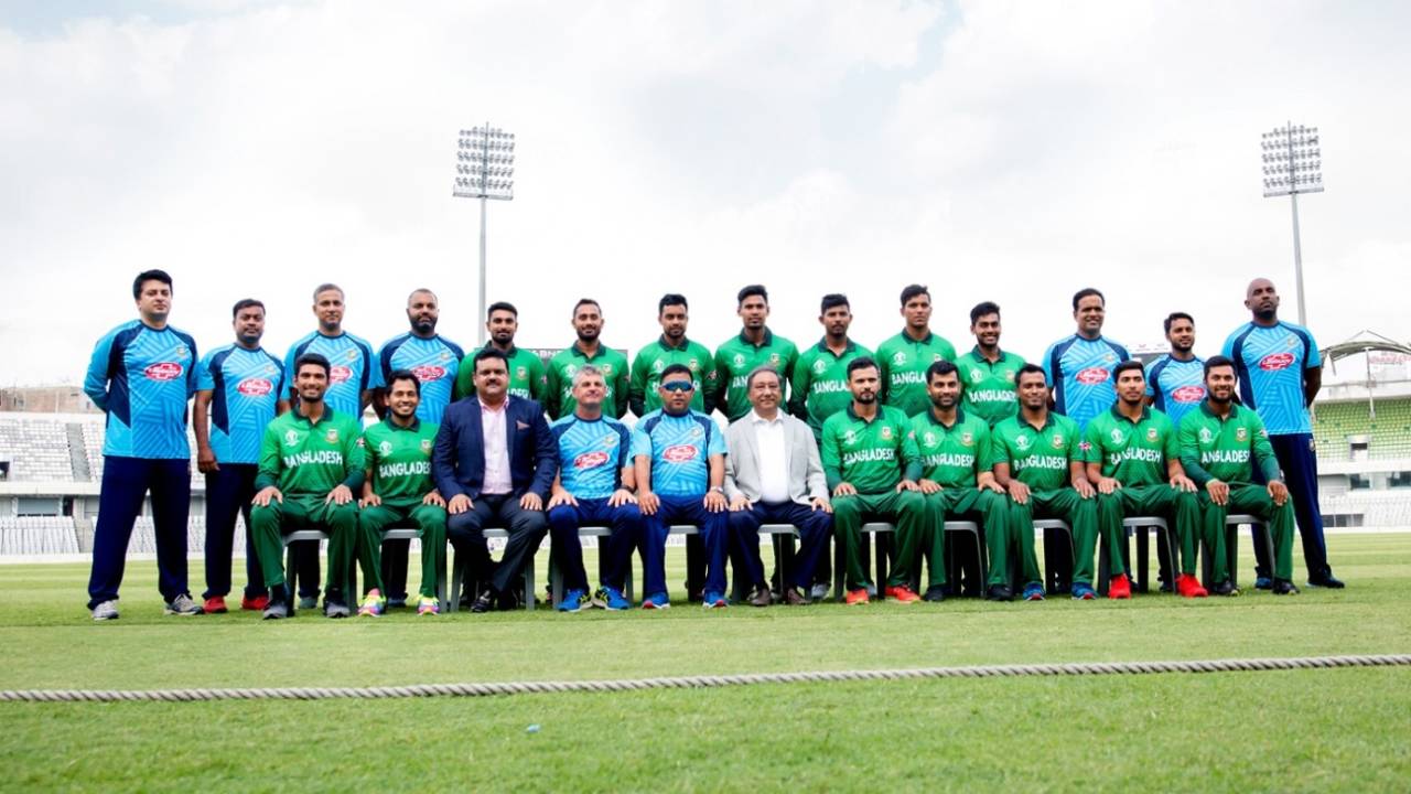Bangladesh players, support staffers and officials pose for a team photograph&nbsp;&nbsp;&bull;&nbsp;&nbsp;Raton Gomes/BCB