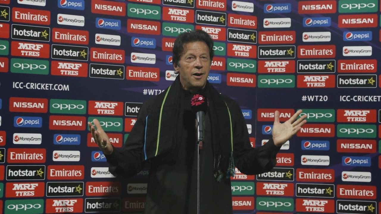 Imran Khan wants provincial teams to form the core of domestic cricket in Pakistan