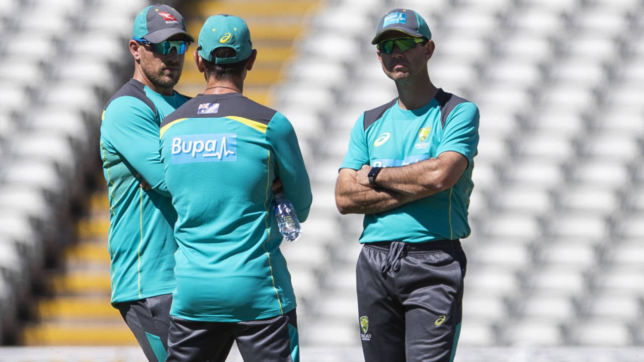 Aaron Finch, Justin Langer and Ricky Ponting chat at training, Edgbaston, June 26, 2018