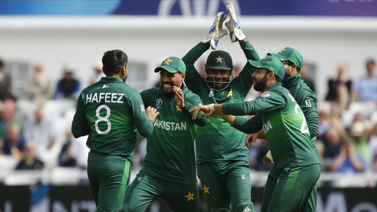 Pakistan celebrate a wicket, England v Pakistan, World Cup 2019, Trent Bridge, June 3, 2019