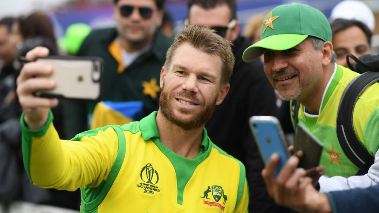 David Warner takes a selfie with a fan, Australia v Pakistan, World Cup 2019, Taunton, June 12, 2019