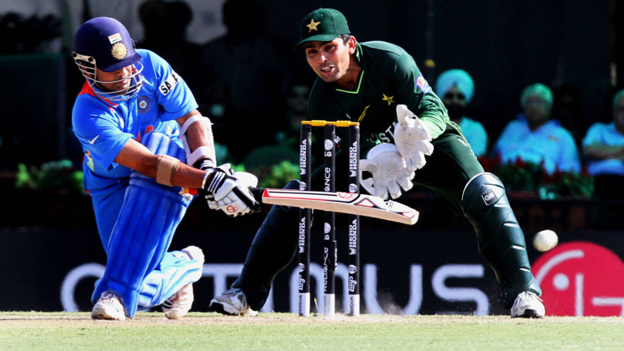 Sachin Tendulkar sweeps, India v Pakistan, World Cup, 2nd semi-final, Mohali, March 30, 2011