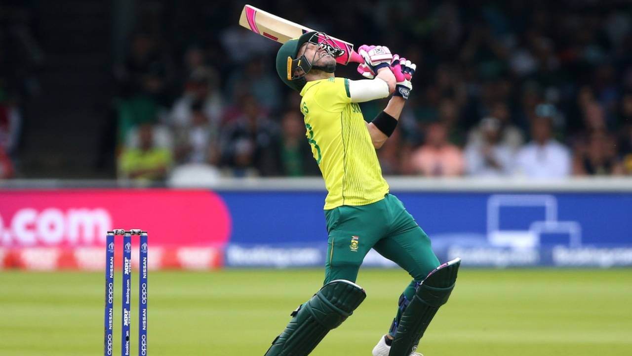 Faf du Plessis looks up after edging one off Mohammad Amir to Sarfaraz Ahmed, Pakistan v South Africa, World Cup 2019, Lords, June 7, 2019