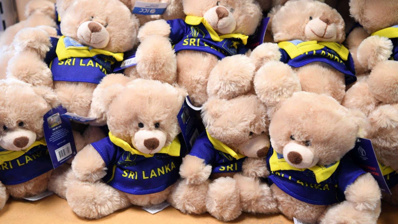 Toy bears were seen rooting for Sri Lanka&nbsp;&nbsp;&bull;&nbsp;&nbsp;IDI via Getty Images