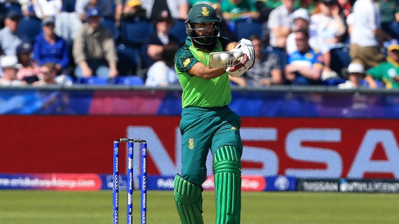 Hashim Amla plays a pull shot on course to his fifty&nbsp;&nbsp;&bull;&nbsp;&nbsp;Getty Images