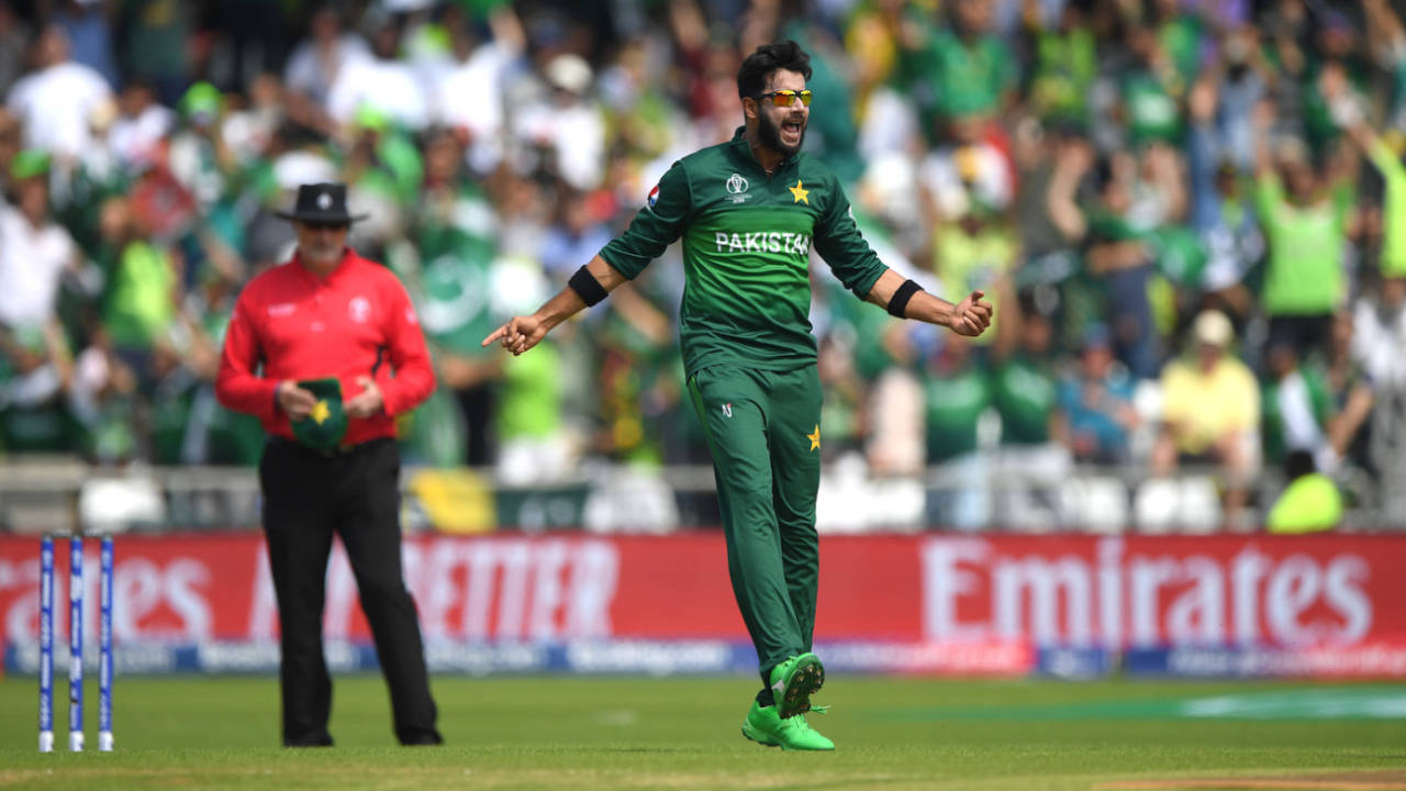 Imad Wasim is thrilled after getting rid of Rahmat Shah, Afghanistan v Pakistan, World Cup 2019, Headingley, June 29, 2019